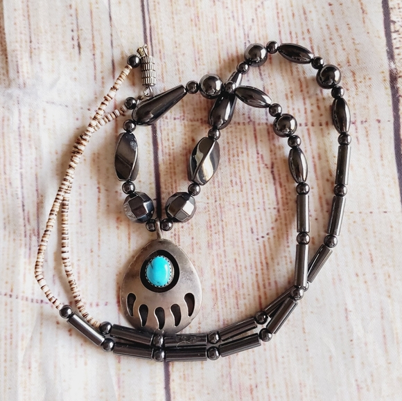 BEAR CLAW NATIVE AMERICAN TURQUOISE NECKLACE - Picture 10 of 11